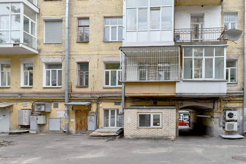 Лофт 100 М2 - Три Раздельных Спальни Улица Бассейная 13 Метро Дворец Спорта Kijev Kültér fotó